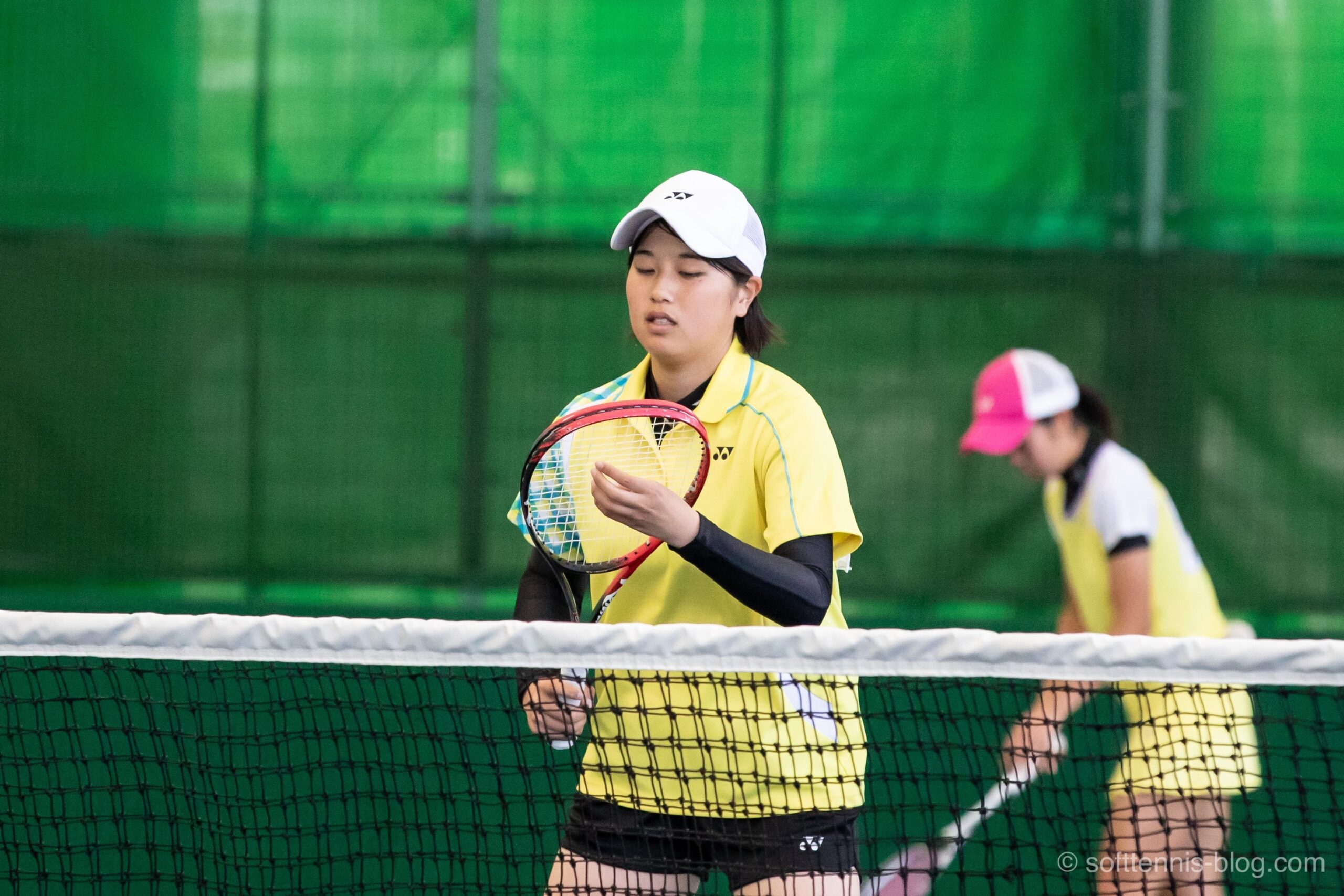 女子ダブルス優勝を決めた瞬間 ペアと喜びを分かち合う中谷選手